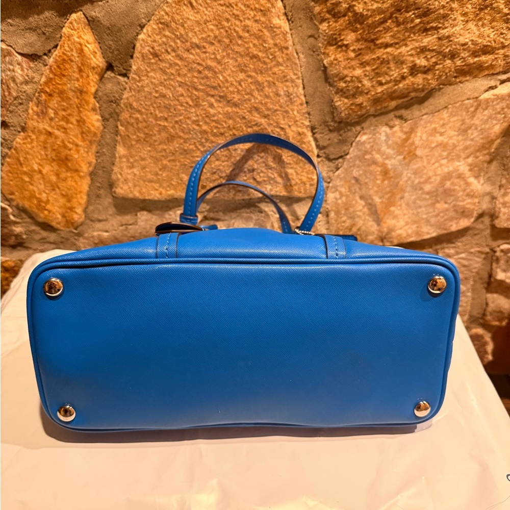 Coach Peyton Leather Cora Domed Satchel in blue saffiano leather - Picture 12 of 17